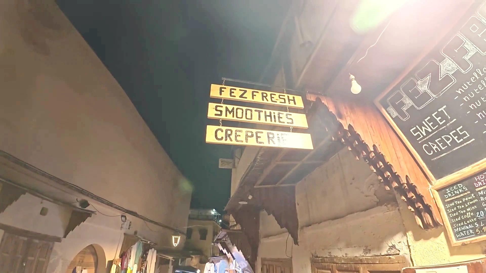 Fez Medina: Nocturnal Crepe & Juice Stands